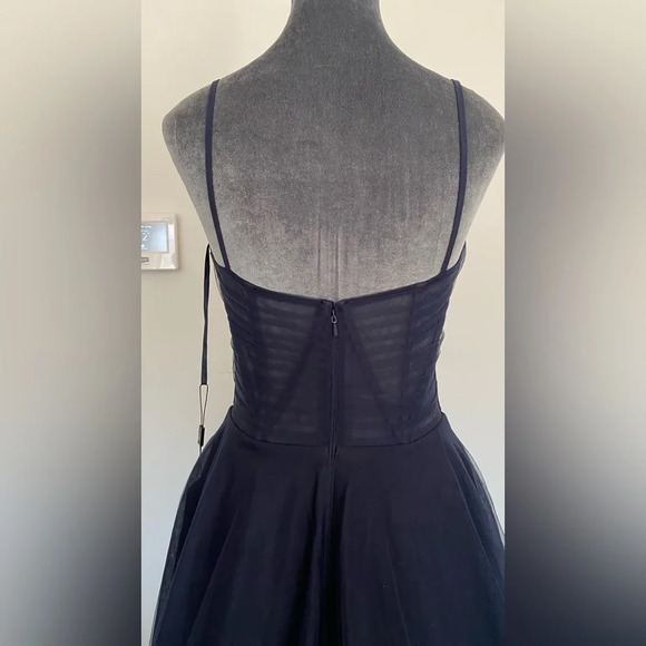 NWT La Femme Illusion A-Line Tulle Ballgown Navy Size 6 - Picture 9 of 16